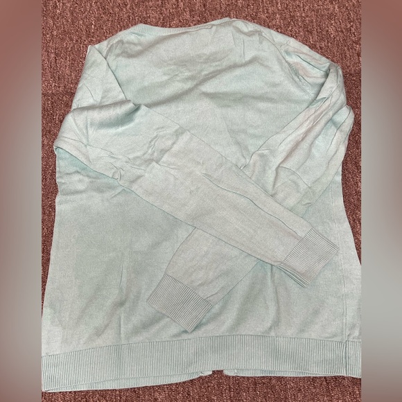 2 Cardigans - Picture 5 of 5